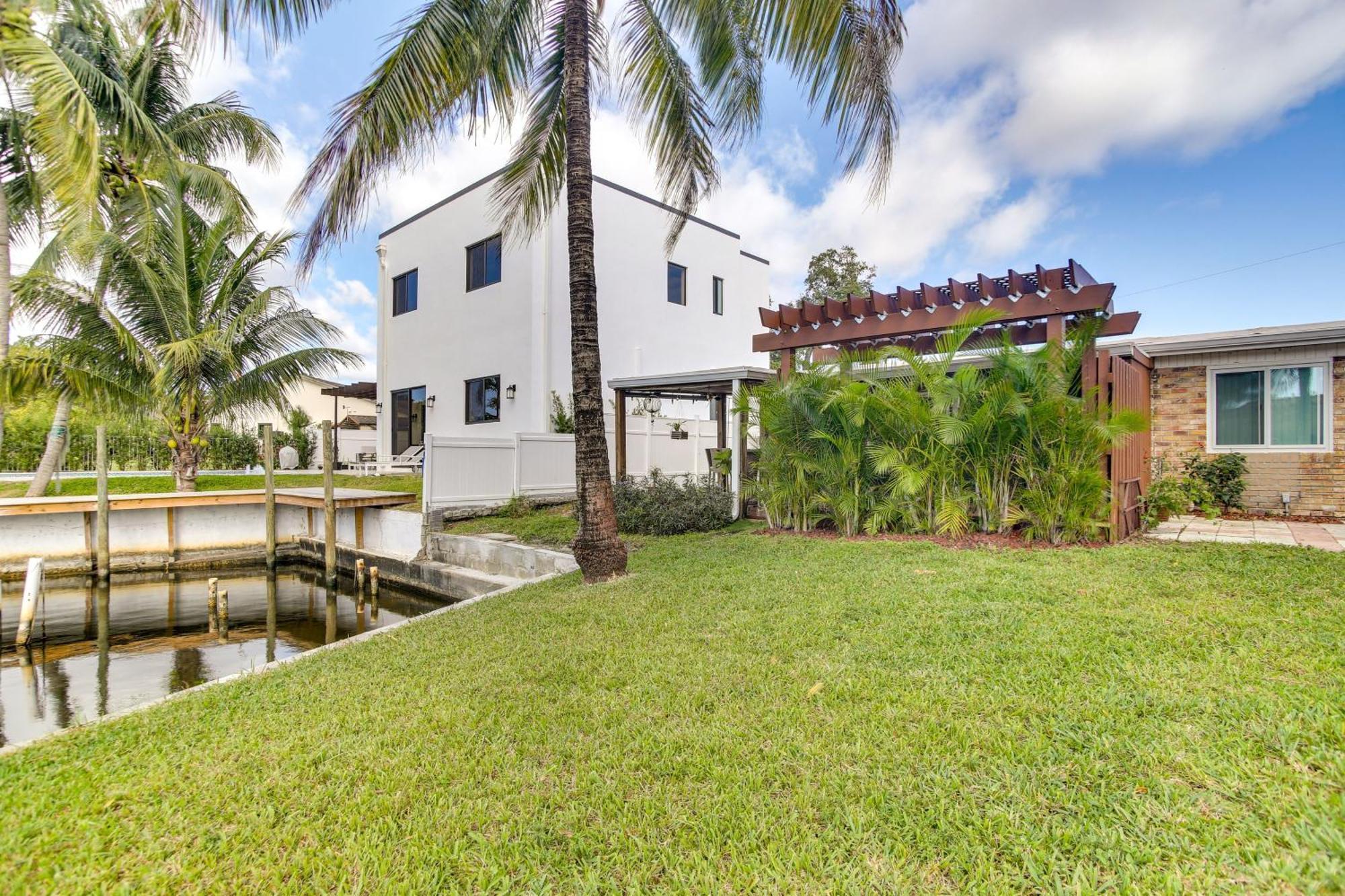 Canal Side Retreat With Dock, By Hollywood Boardwalk Fort Lauderdale Exterior foto